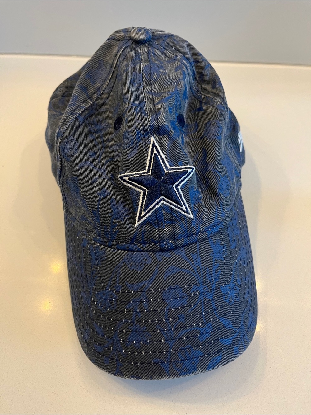 Women’s Dallas cowboys new era floral hat